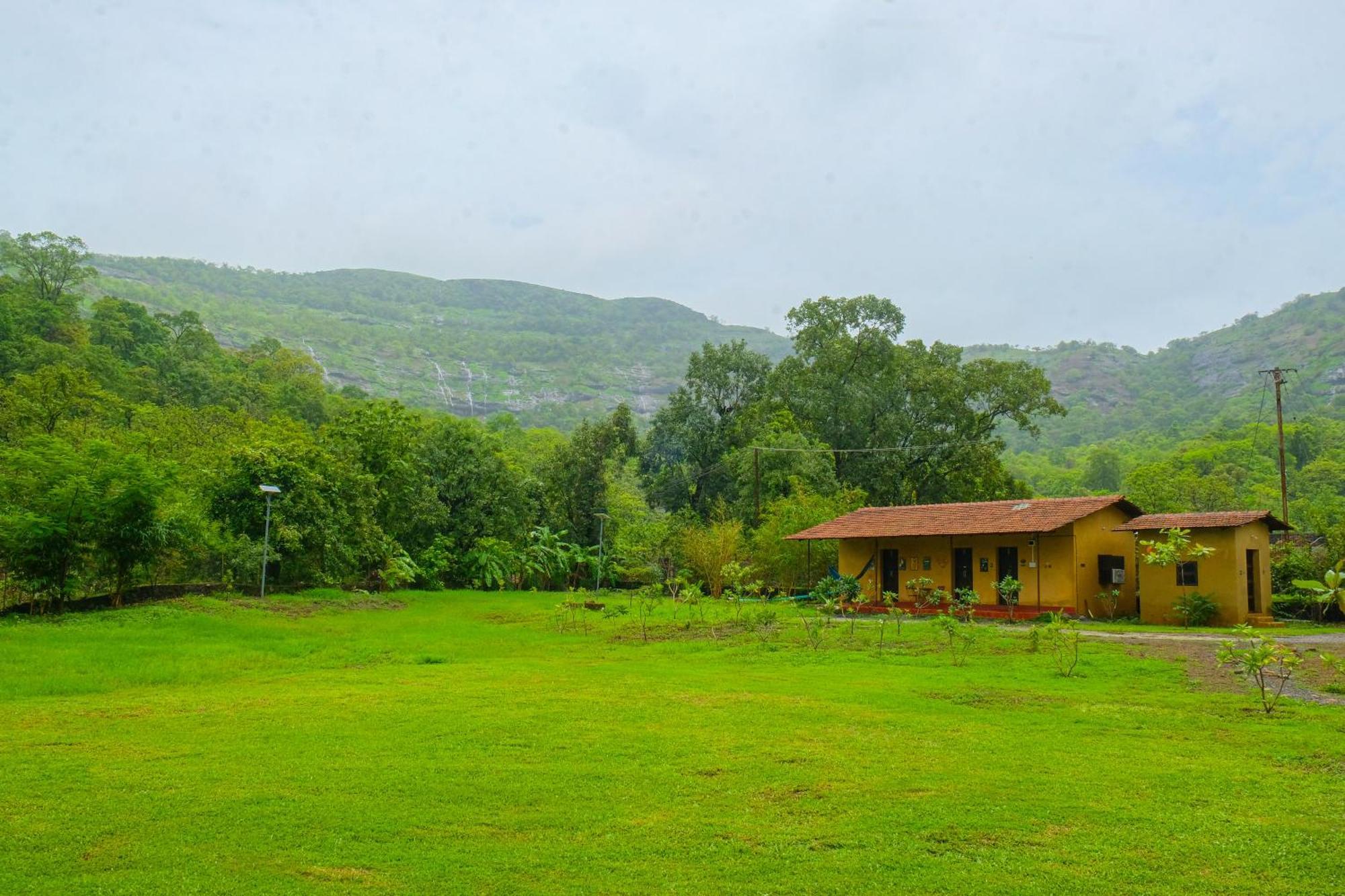 King'S Landing Villa Karjat Eksteriør bilde